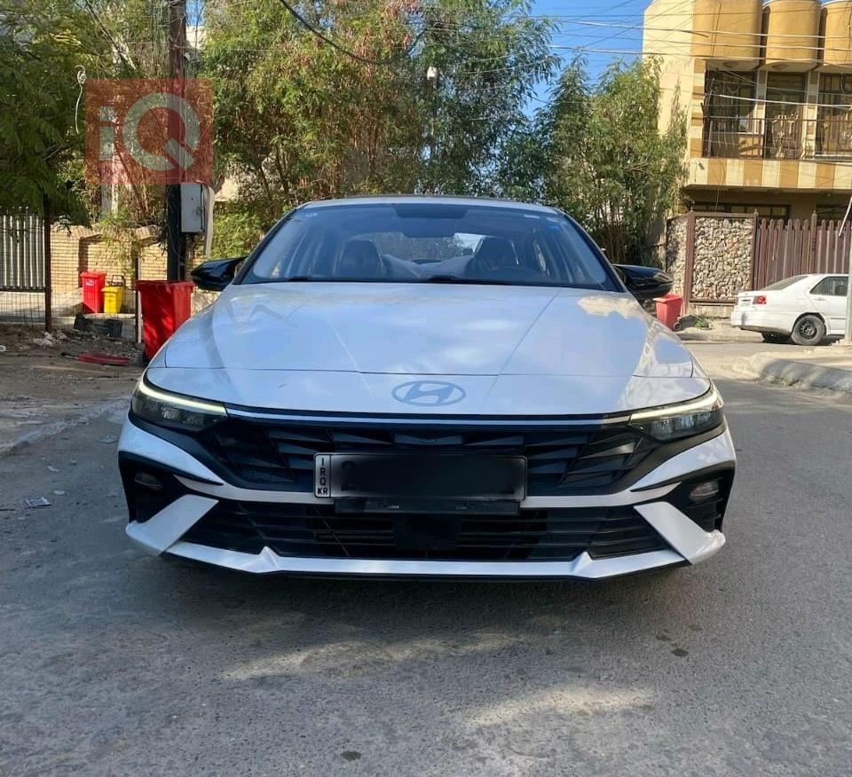 هیۆندای ئەلەنترا